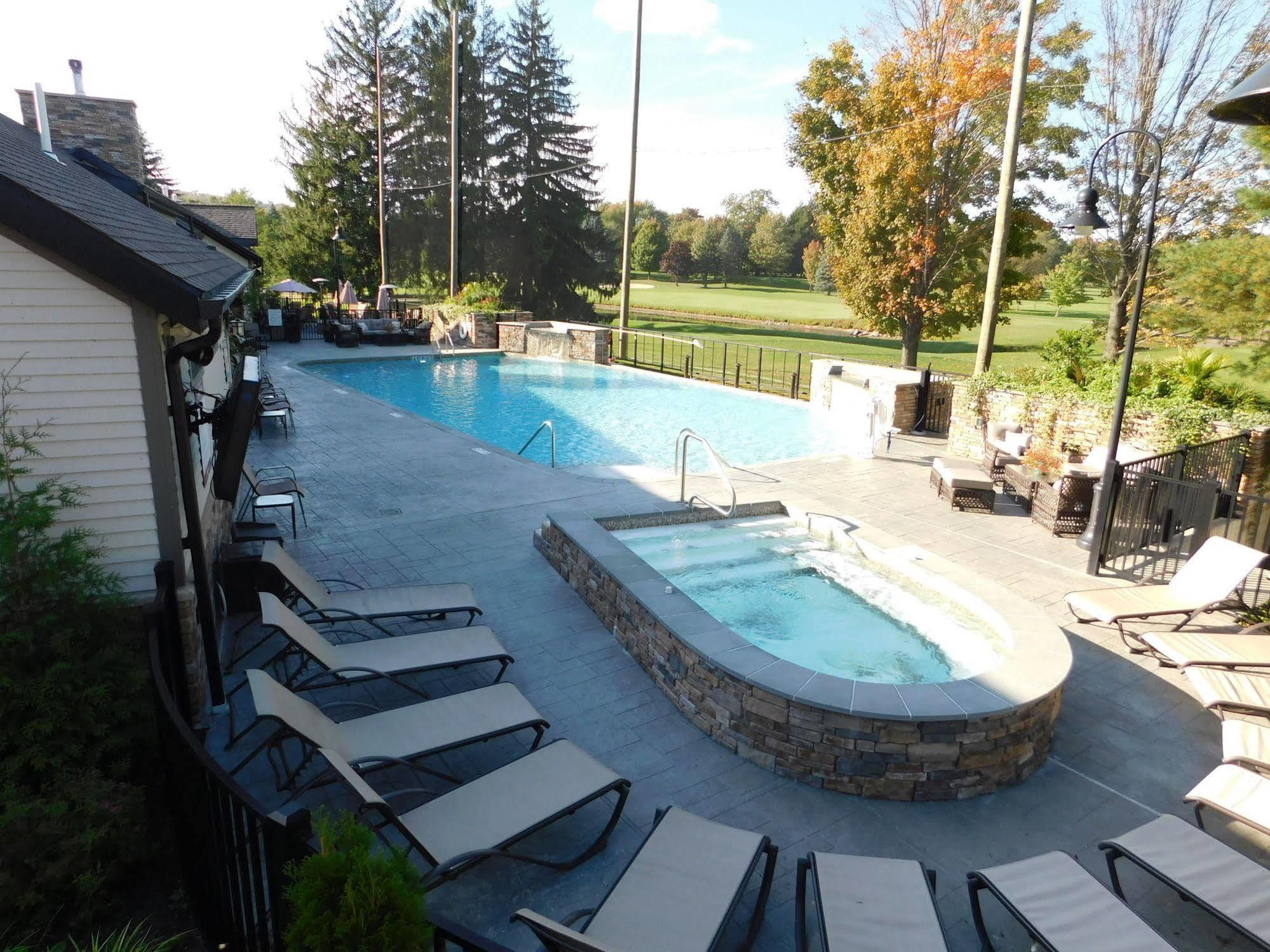 Fairway Suites At The Peak French Creek Extérieur photo