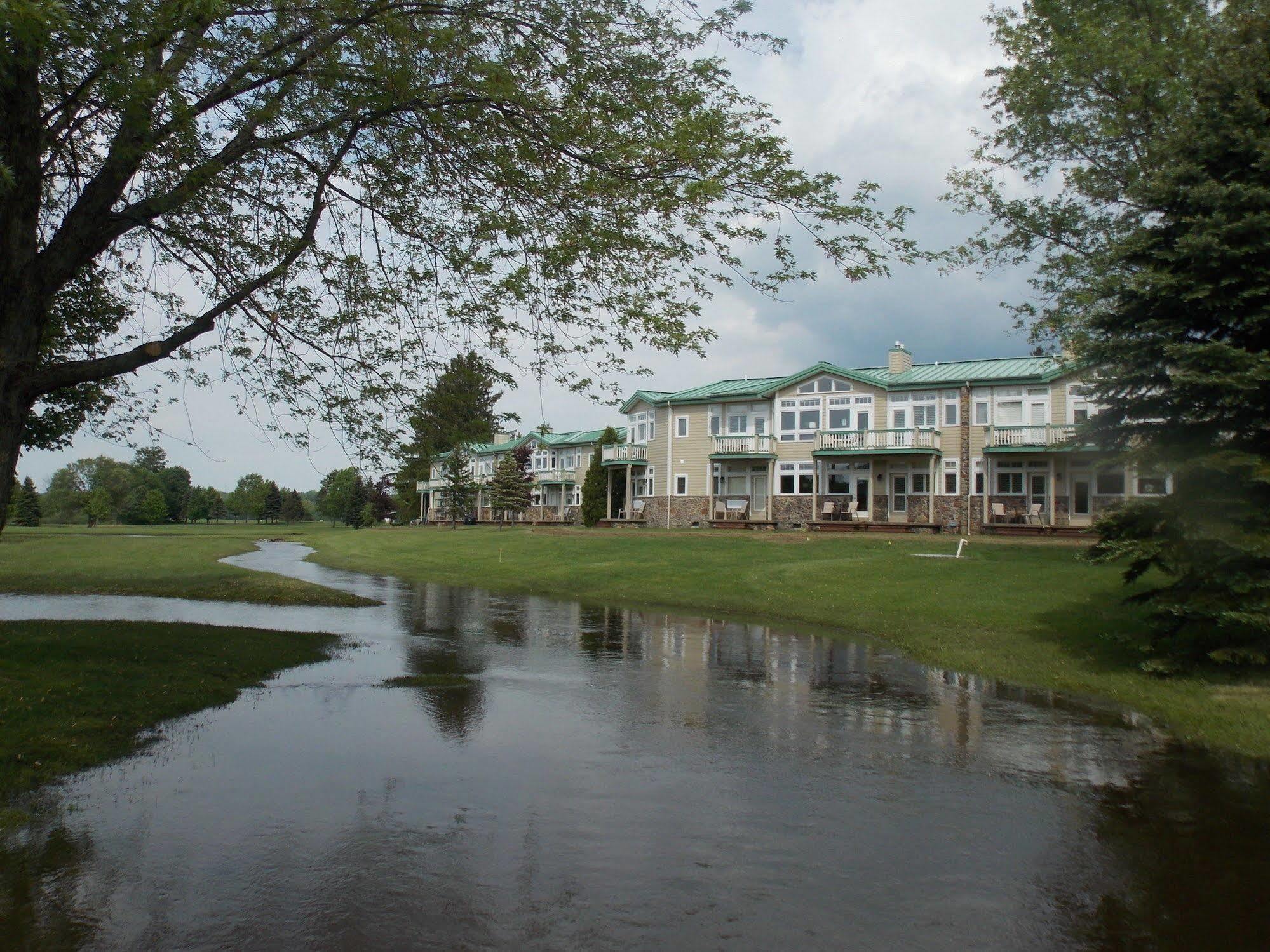 Fairway Suites At The Peak French Creek Extérieur photo